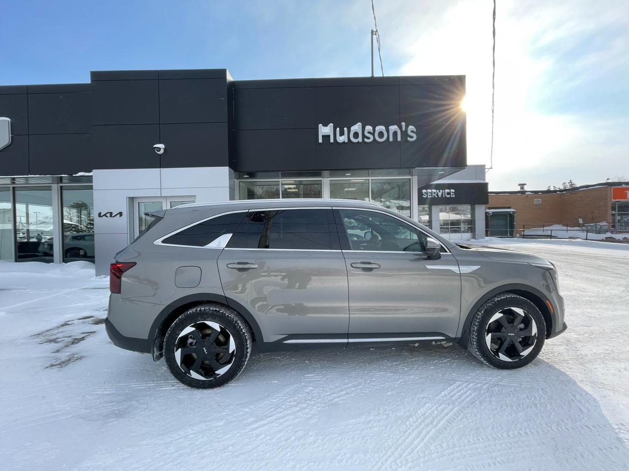 2026 Kia Sorento Plug-In Hybrid SX Photo3