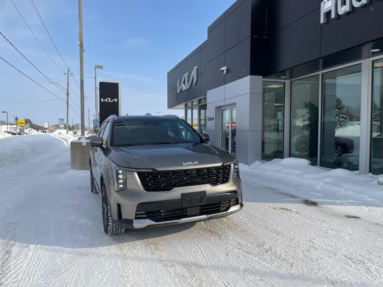 2026 Kia Sorento Plug-In Hybrid SX Photo