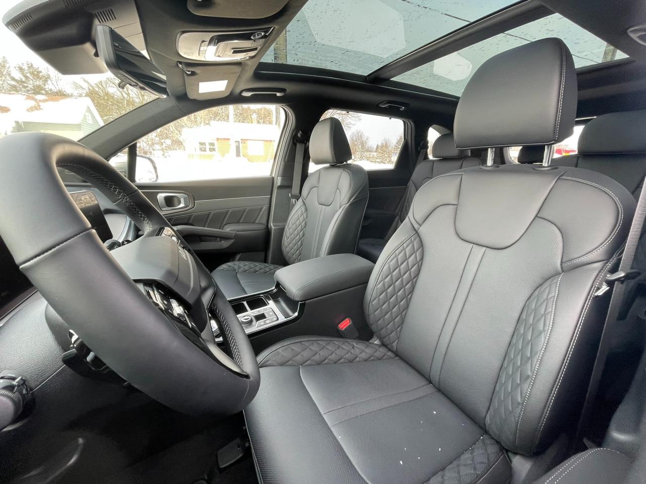 2026 Kia Sorento Plug-In Hybrid SX Photo