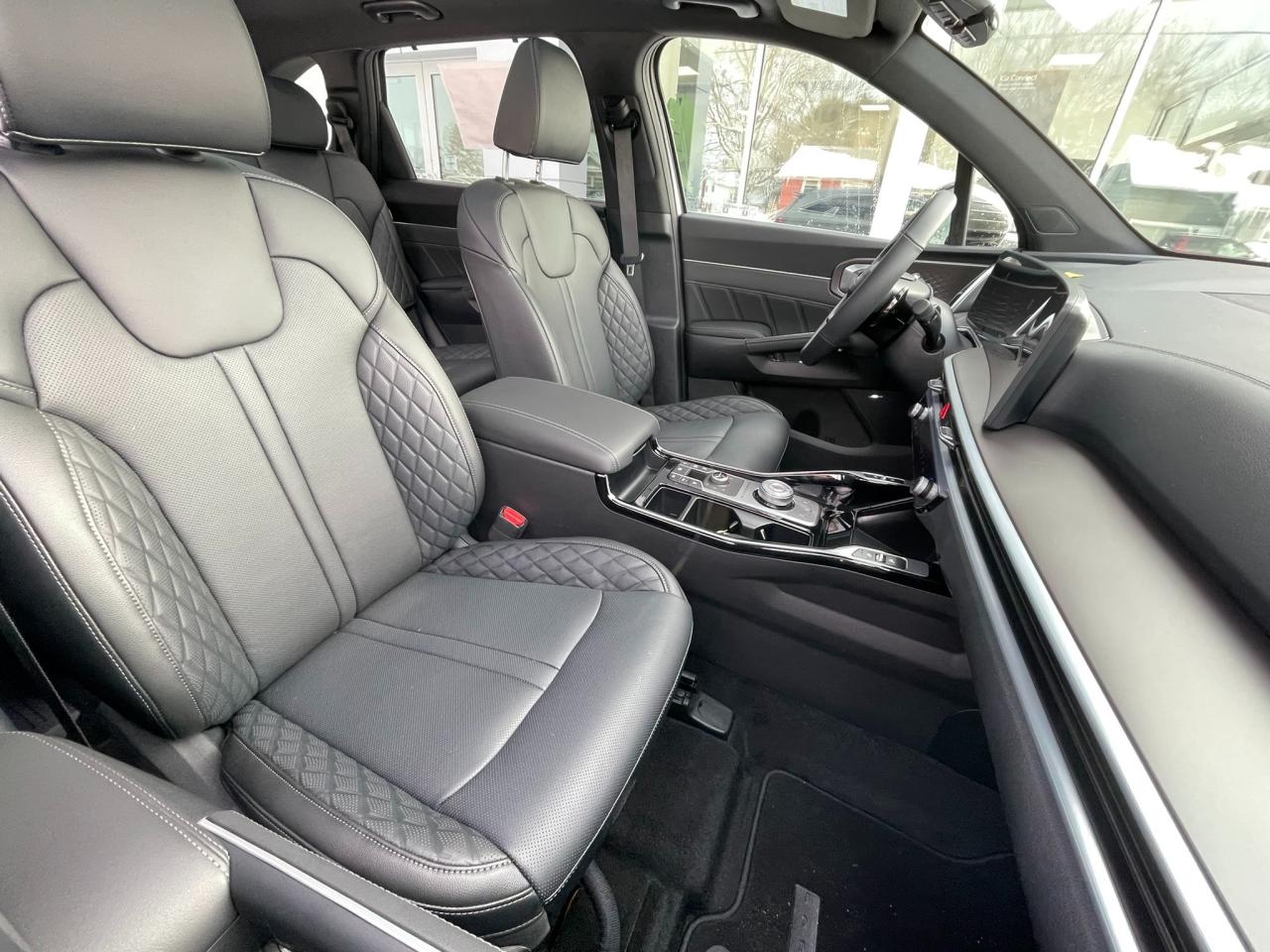 2026 Kia Sorento Plug-In Hybrid SX Photo