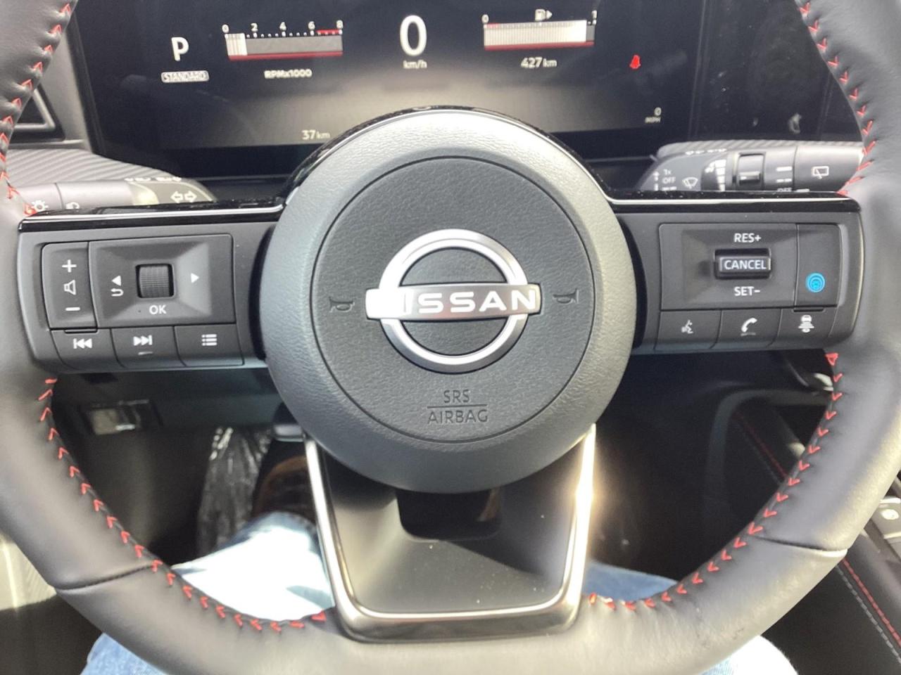 2026 Nissan Kicks SR Photo