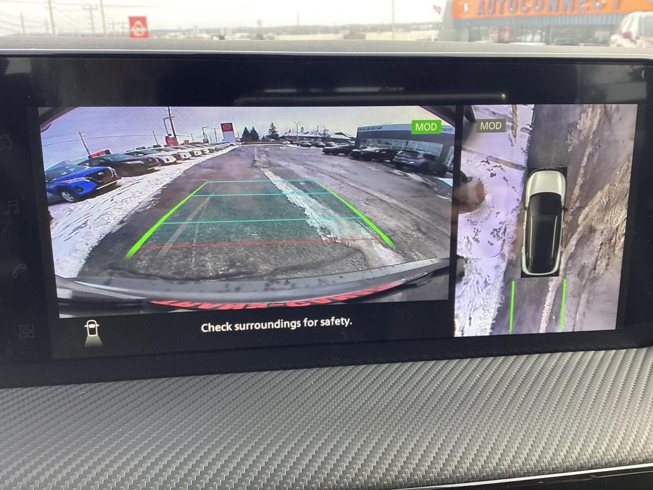 2026 Nissan Kicks SR Photo