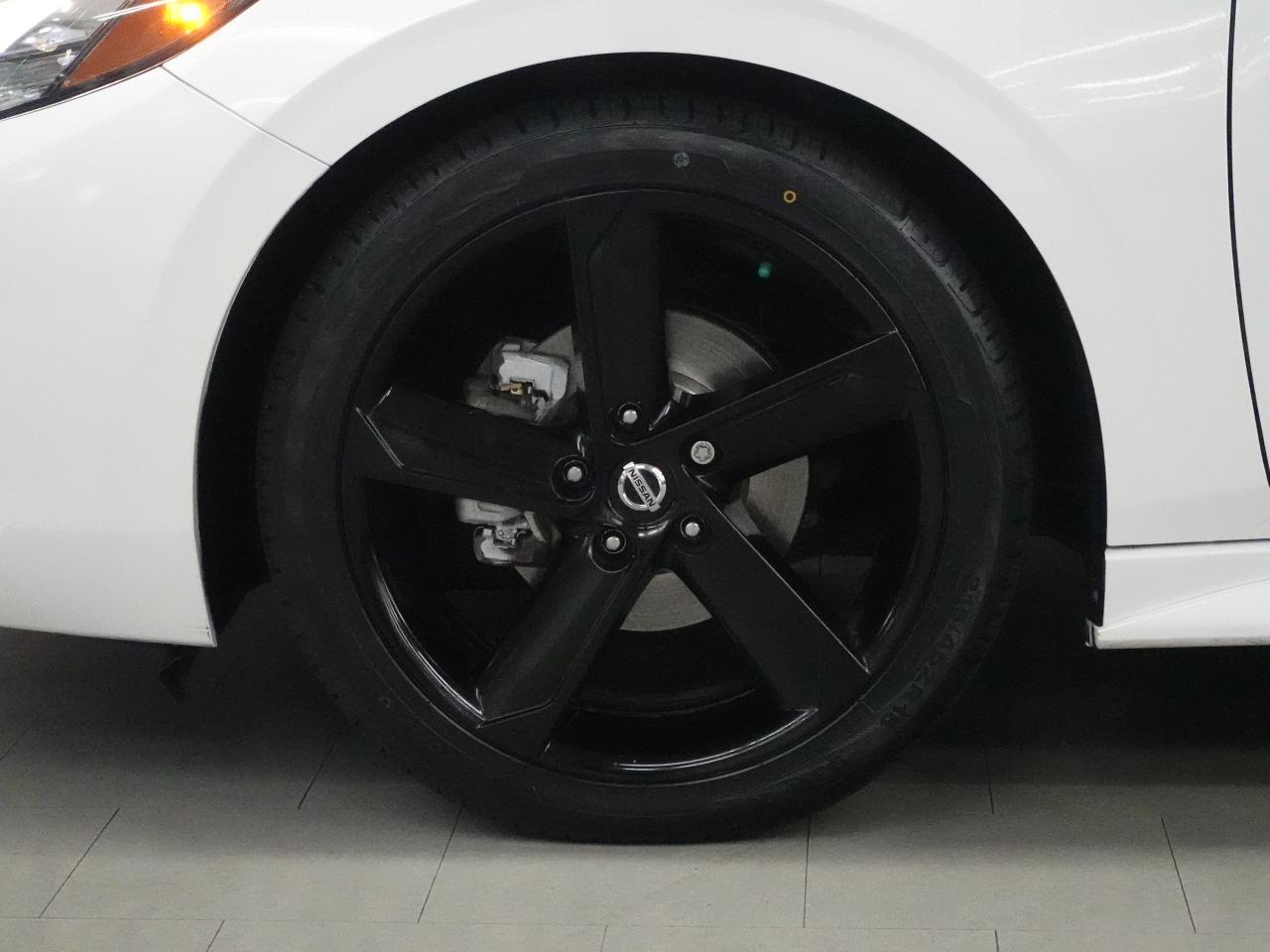 2022 Nissan Sentra SR | Sunroof | ACC | LaneDep | BSM | CarPlay