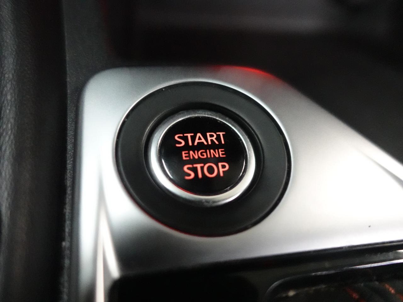 2022 Nissan Sentra SR | Sunroof | ACC | LaneDep | BSM | CarPlay