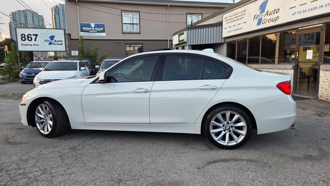 2013 BMW 3 Series 4dr Sdn 320i xDrive AWD - Photo #2