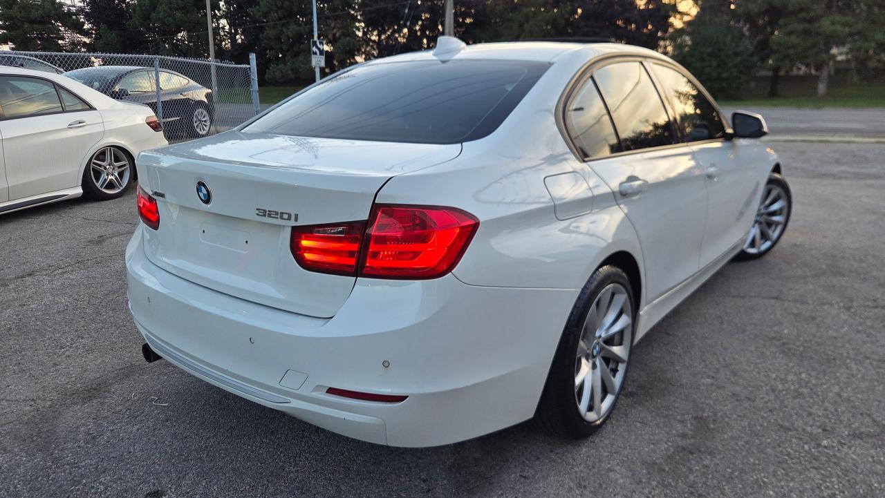 2013 BMW 3 Series 4dr Sdn 320i xDrive AWD - Photo #4