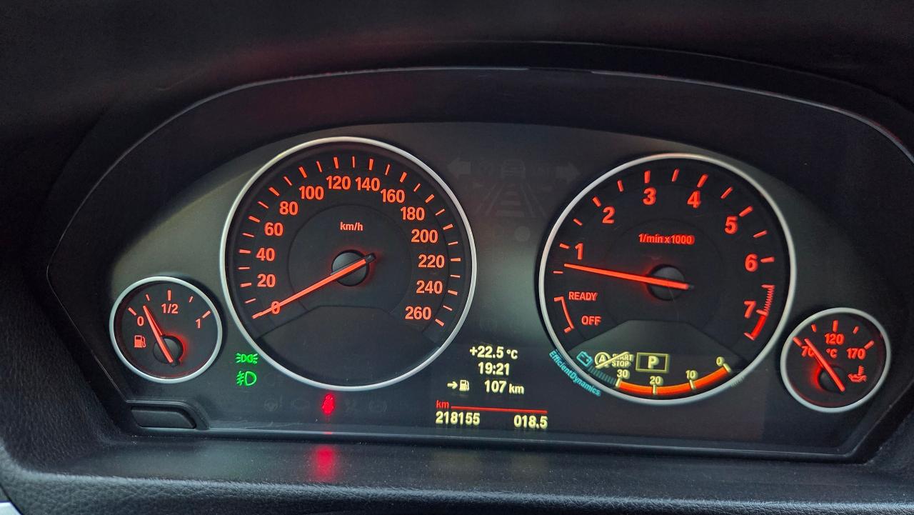 2013 BMW 3 Series 4dr Sdn 320i xDrive AWD - Photo #16