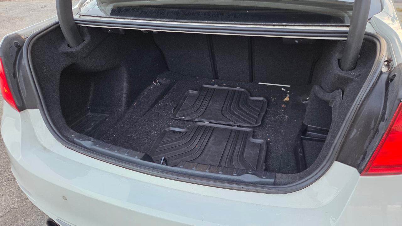 2013 BMW 3 Series 4dr Sdn 320i xDrive AWD - Photo #10