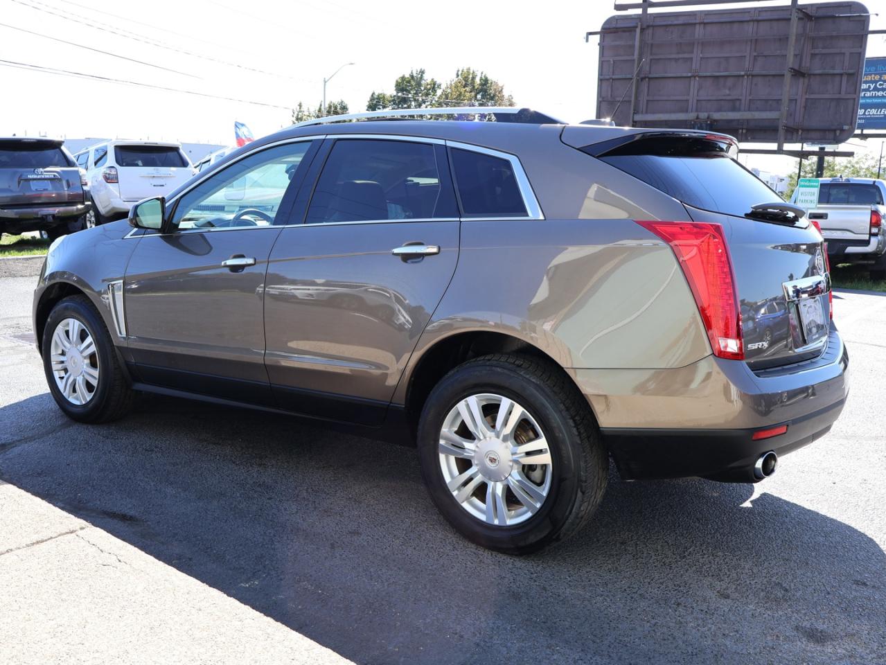 2015 Cadillac SRX V6 LUXURY CERTIFIED CAMERA NAV BLUETOOTH LEATHER HEATED SEATS PANO ROOF CRUISE ALLOYS - Photo #5