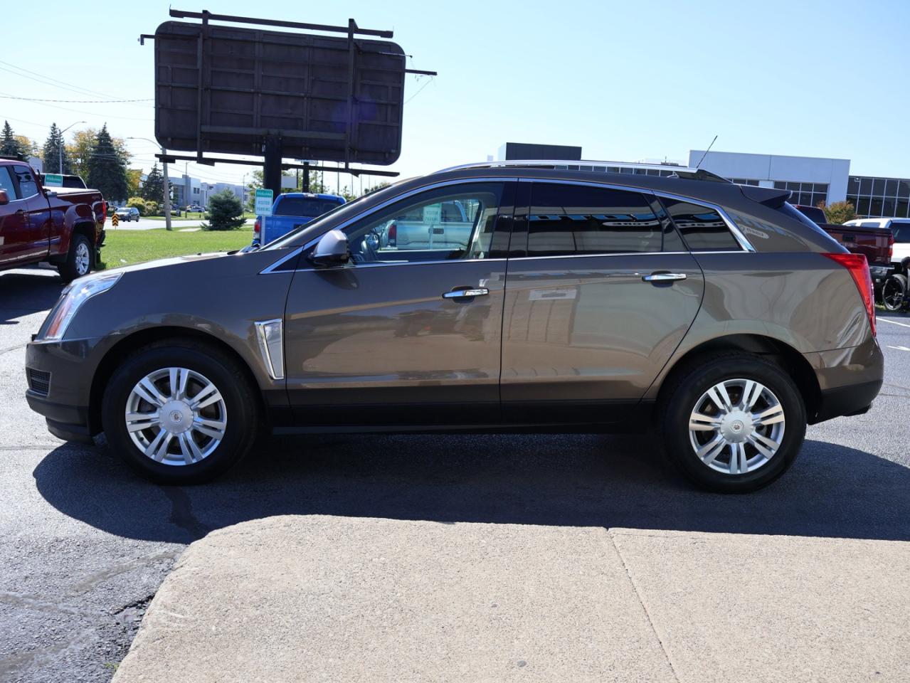 2015 Cadillac SRX V6 LUXURY CERTIFIED CAMERA NAV BLUETOOTH LEATHER HEATED SEATS PANO ROOF CRUISE ALLOYS - Photo #4