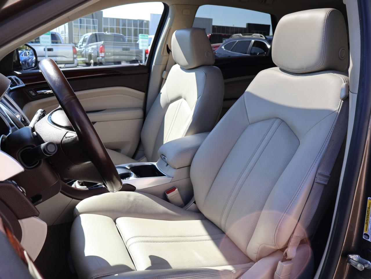2015 Cadillac SRX V6 LUXURY CERTIFIED CAMERA NAV BLUETOOTH LEATHER HEATED SEATS PANO ROOF CRUISE ALLOYS - Photo #15