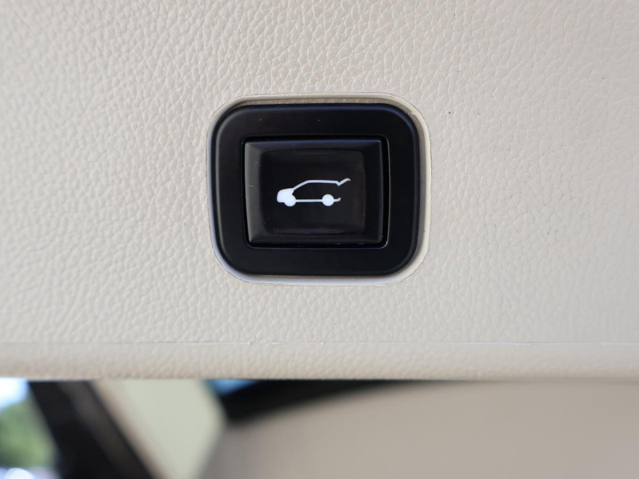 2015 Cadillac SRX V6 LUXURY CERTIFIED CAMERA NAV BLUETOOTH LEATHER HEATED SEATS PANO ROOF CRUISE ALLOYS - Photo #33
