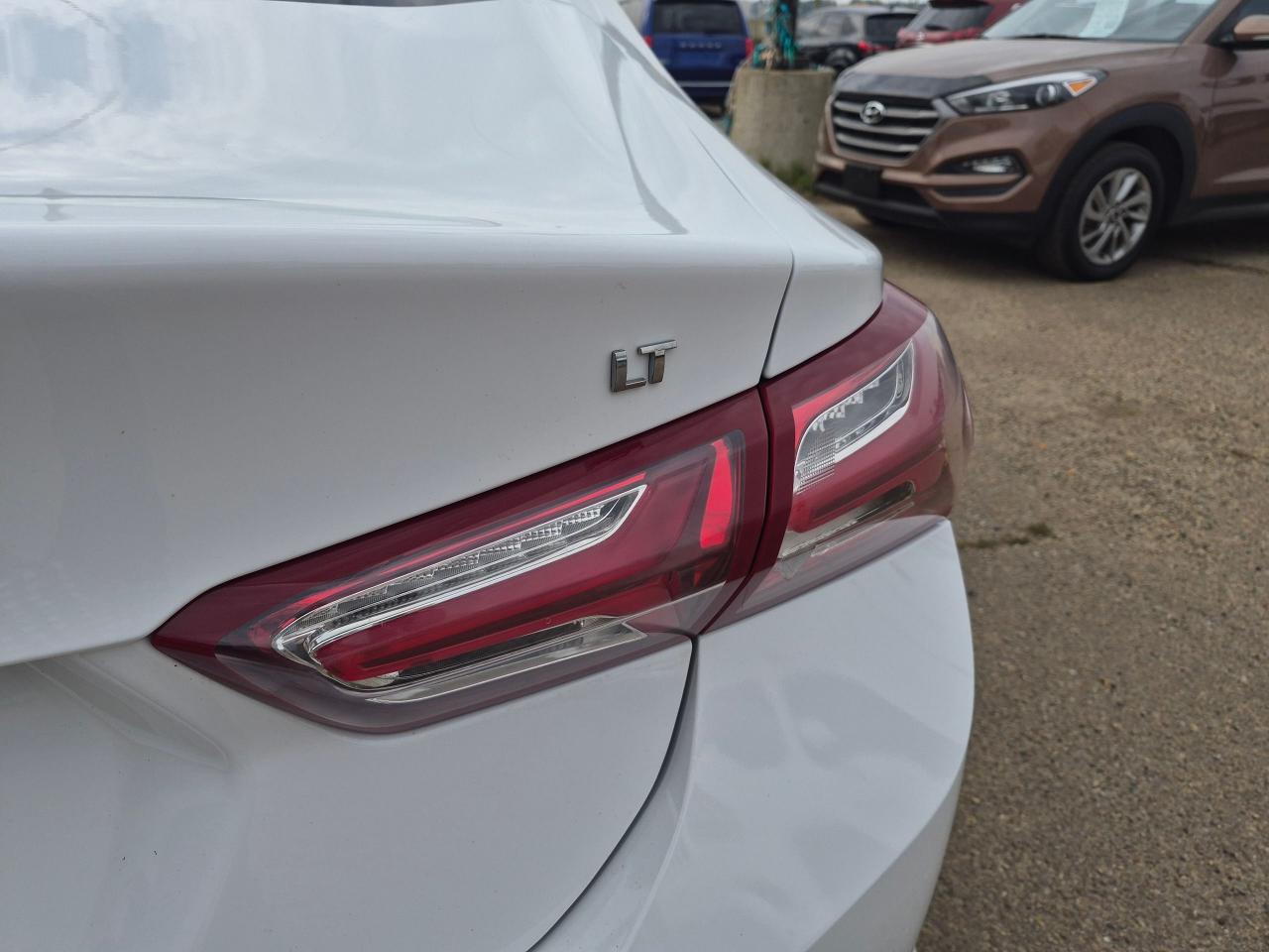 2020 Chevrolet Malibu LT, Remote, Wifi, BUCam, Htd Seats, Blindspot, etc - Photo #7