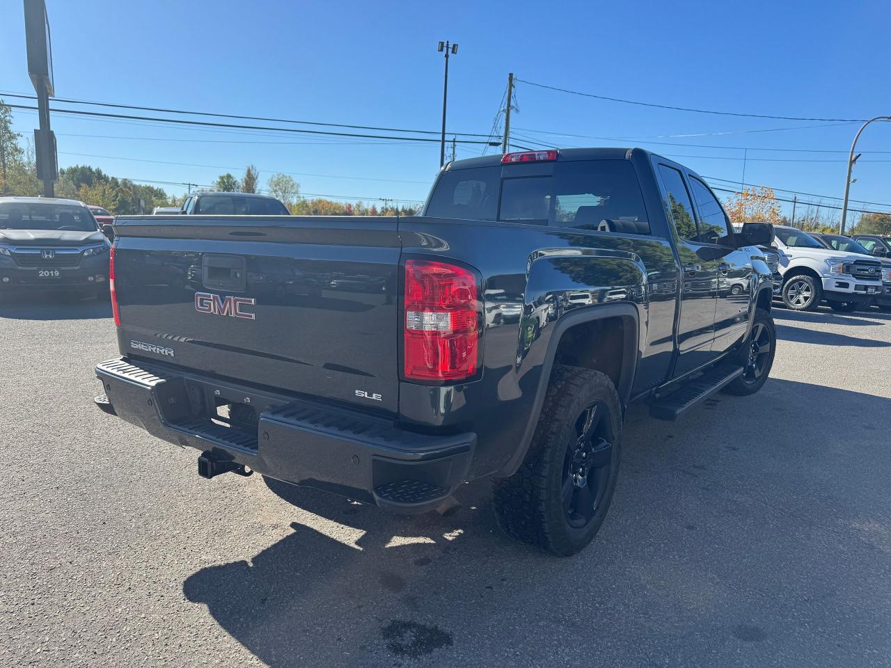 2018 GMC Sierra 1500 4WD DOUBLE CAB 143.5" SLE - Photo #4