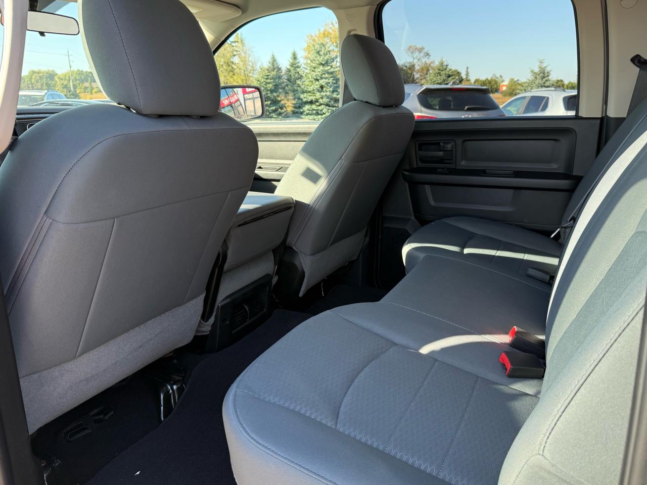 2018 RAM 1500 ST | 4WD | Bluetooth | Cruise Control - Photo #10