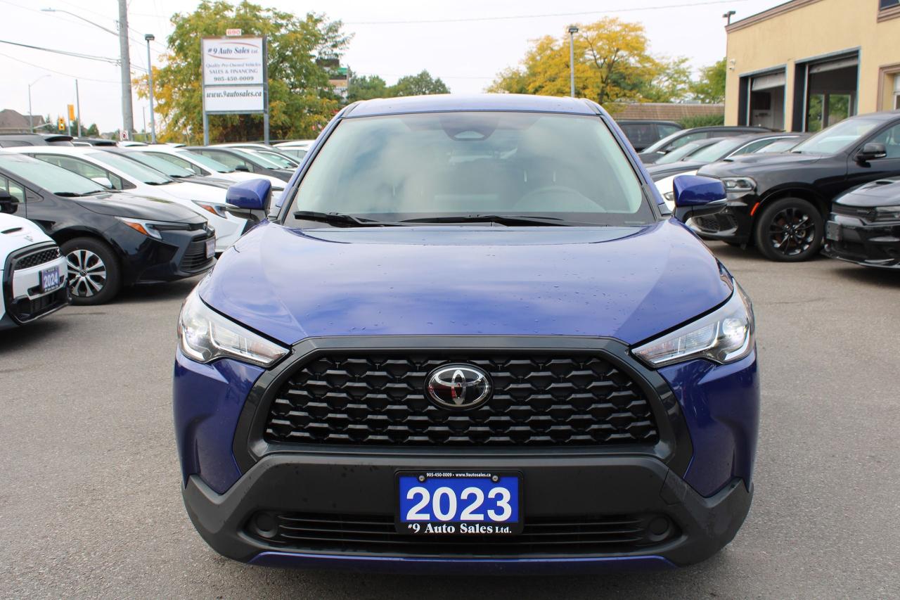2023 Toyota Corolla Cross LE - Photo #4