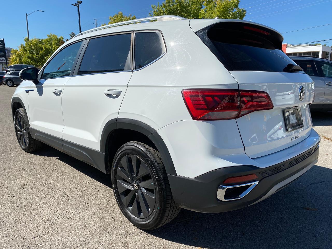 2024 Volkswagen Taos Comfortline Photo2