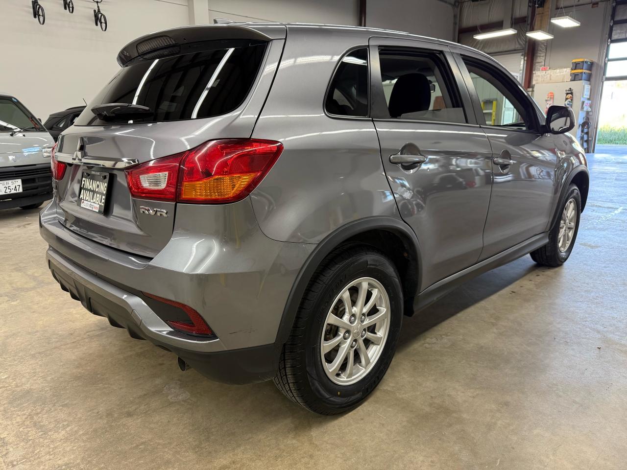 2018 Mitsubishi RVR SE - Photo #12