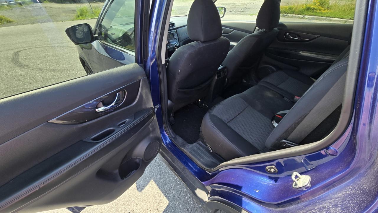 2019 Nissan Rogue SV AWD - Photo #11