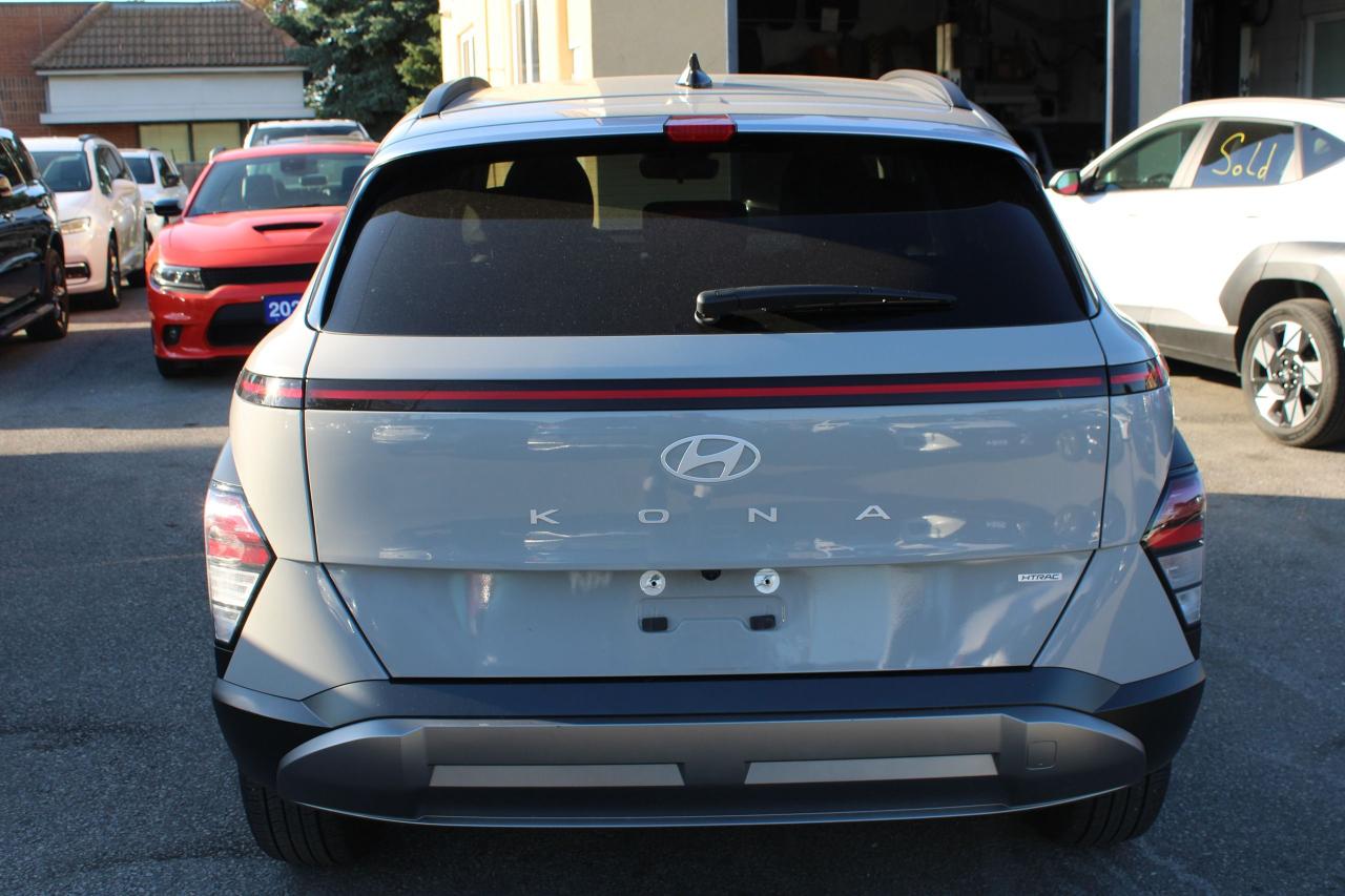 2024 Hyundai KONA 2.0L Preferred AWD w/Trend Package - Photo #2