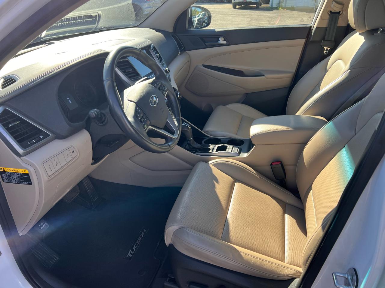2016 Hyundai Tucson Luxury *83KM Photo15
