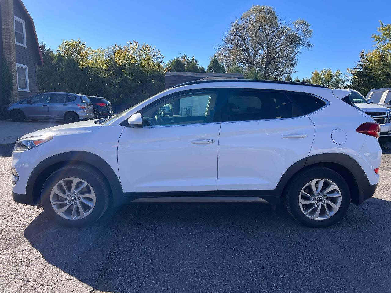 2016 Hyundai Tucson Luxury *83KM Photo40