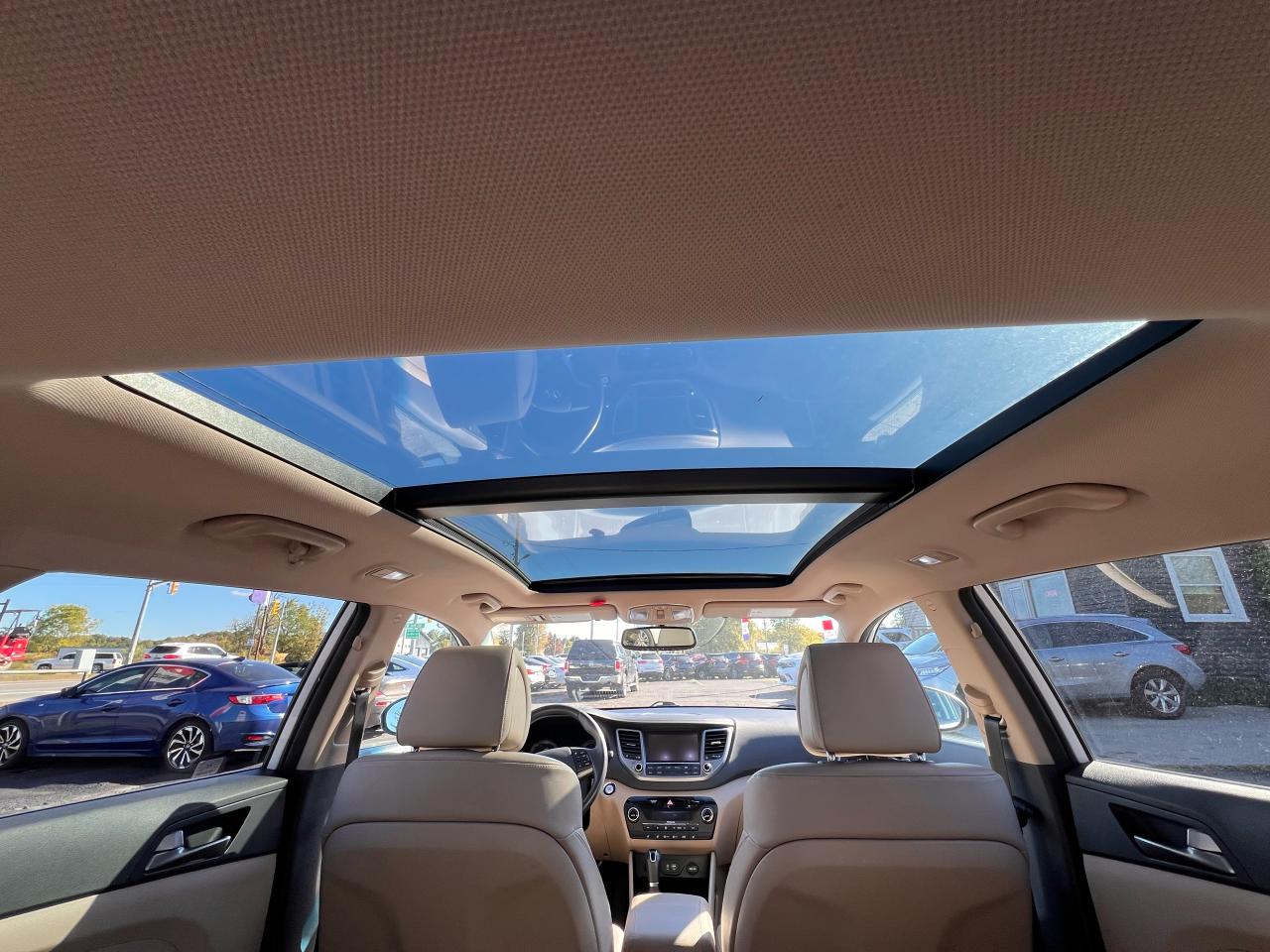 2016 Hyundai Tucson Luxury *83KM Photo47