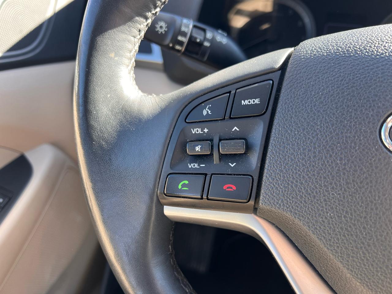2016 Hyundai Tucson Luxury *83KM Photo22