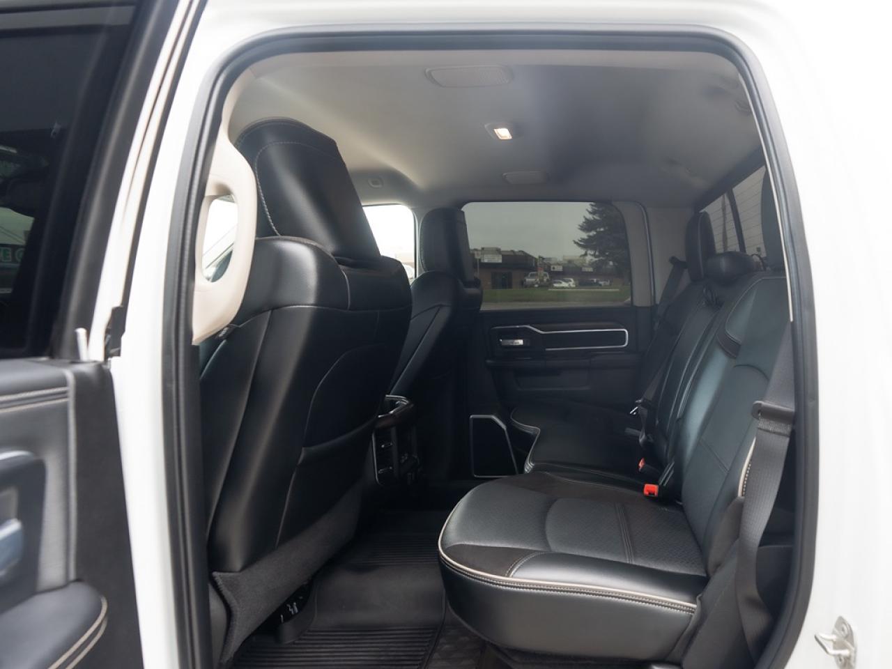 2023 RAM 2500 Laramie 4x4 Crew Cab 6'4" Box DIESEL Photo36
