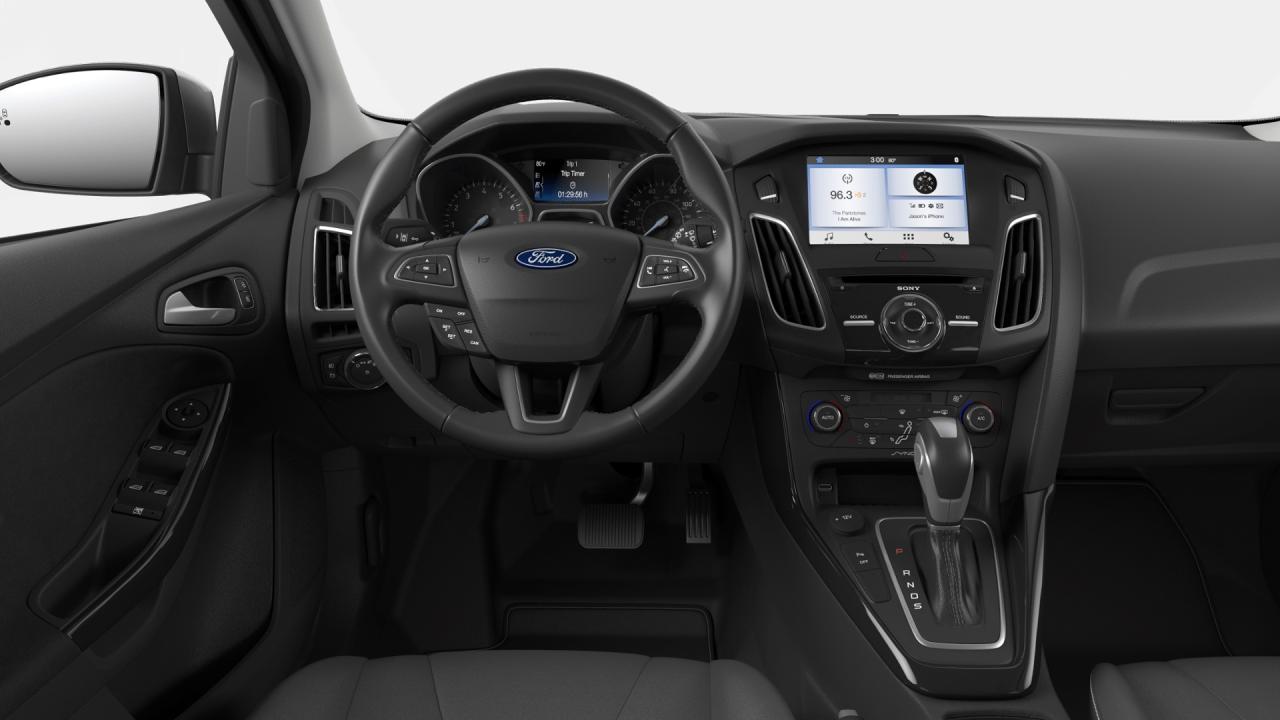 2018 Ford Focus Titanium Photo5