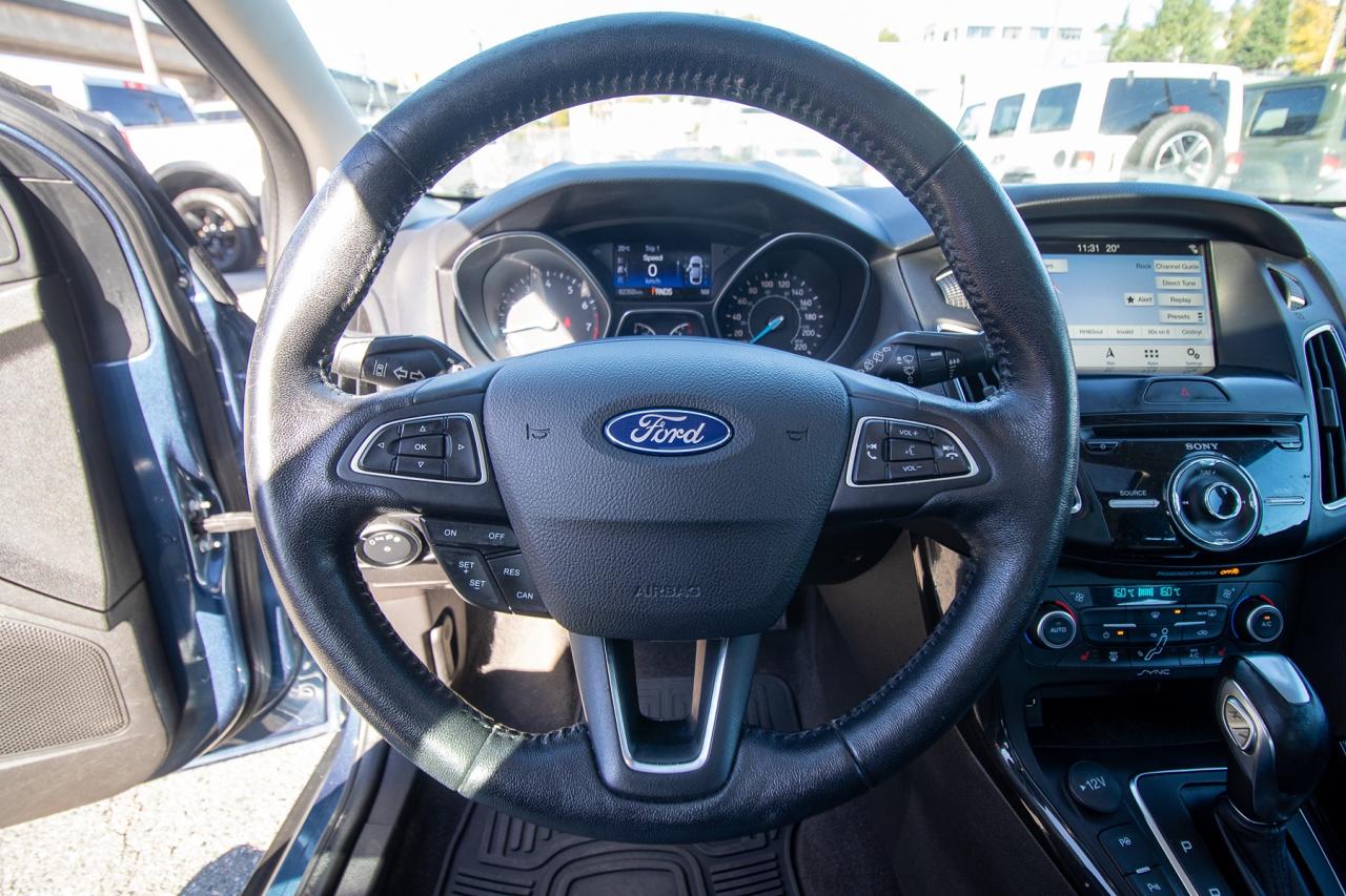 2018 Ford Focus Titanium Hatch Photo5