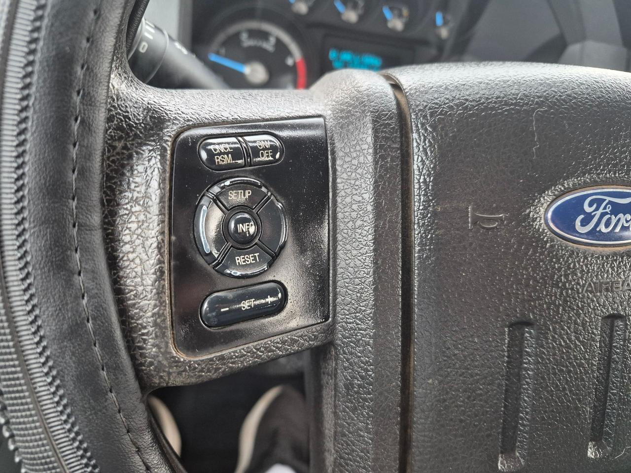 2016 Ford SUPER DUTY F-450 DRW 4WD SuperCab 186" WB 84" CA XLT Turbo Diesel - Photo #11
