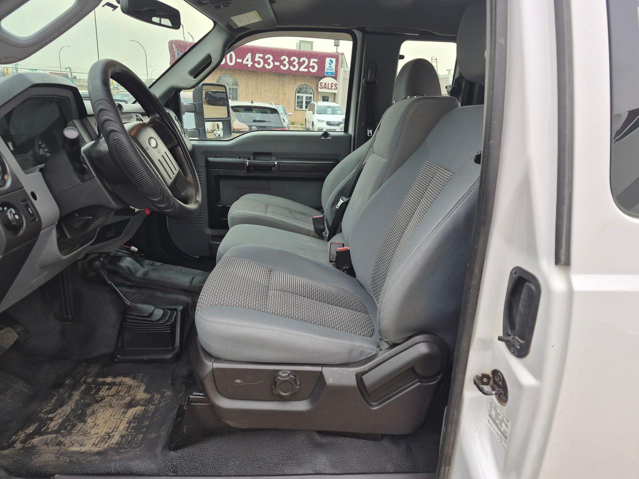 2016 Ford SUPER DUTY F-450 DRW 4WD SuperCab 186" WB 84" CA XLT Turbo Diesel - Photo #14