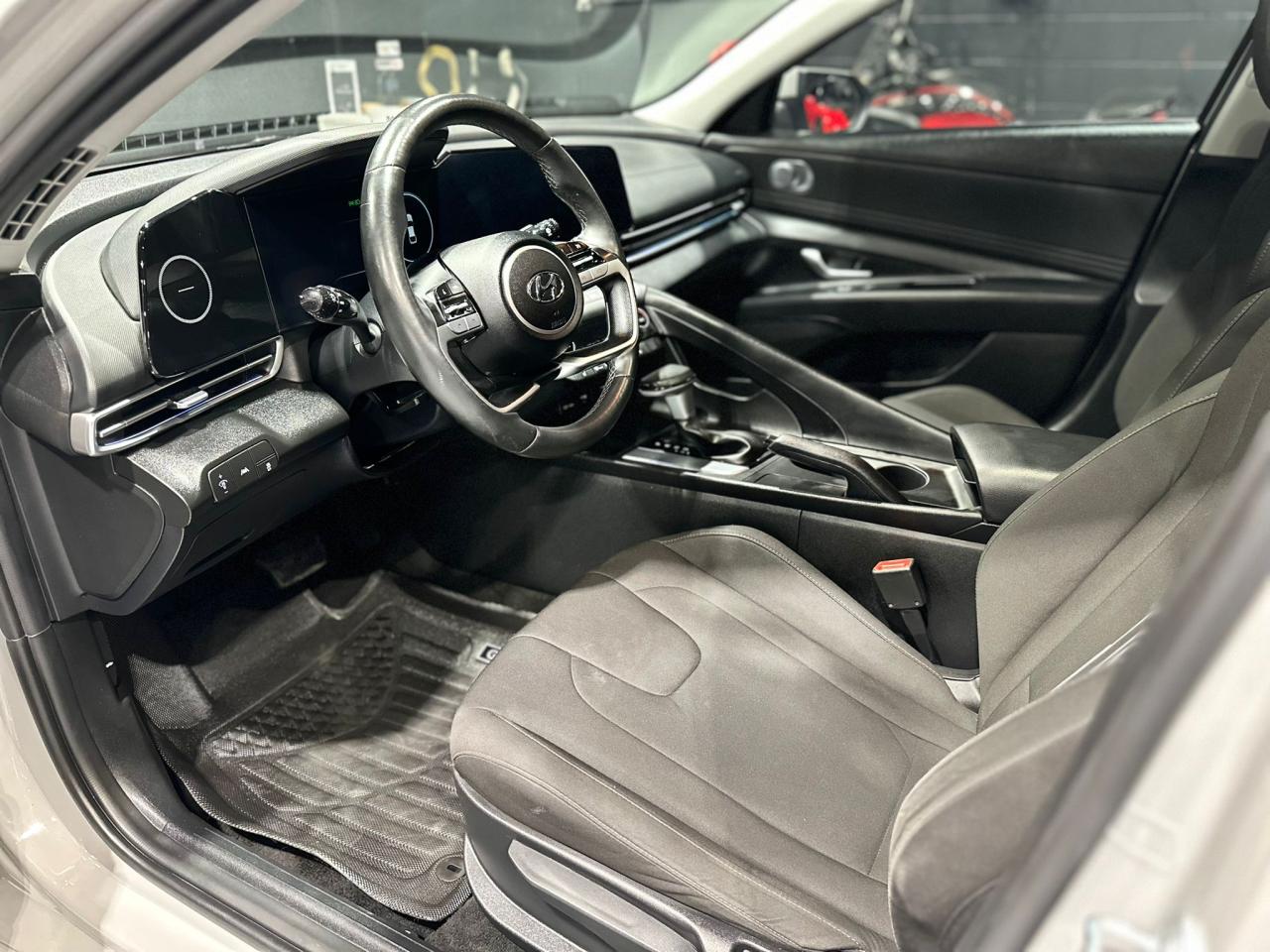 2023 Hyundai Elantra Preferred - Photo #10