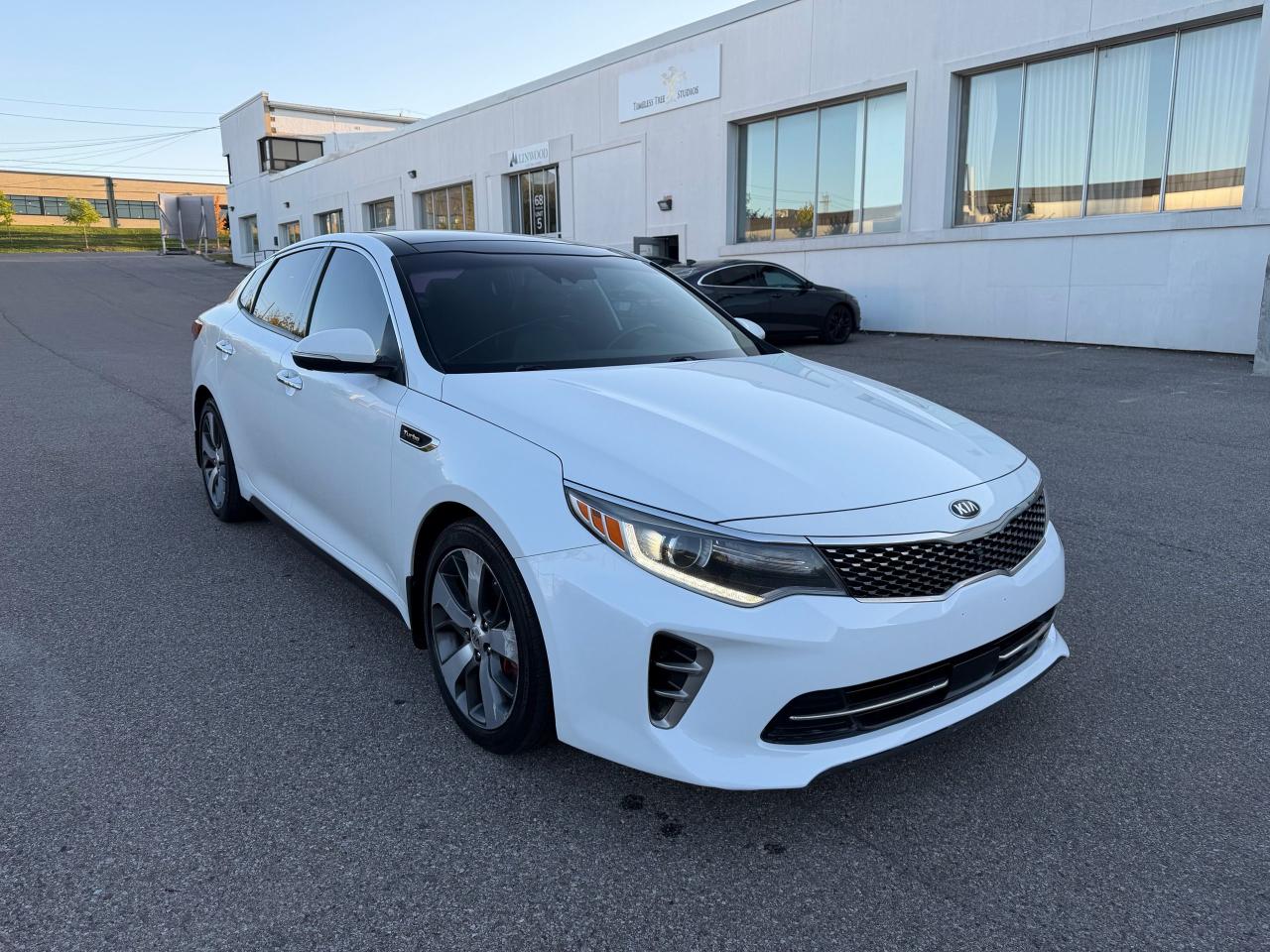 2016 Kia Optima SXL Turbo w/Black - Photo #3