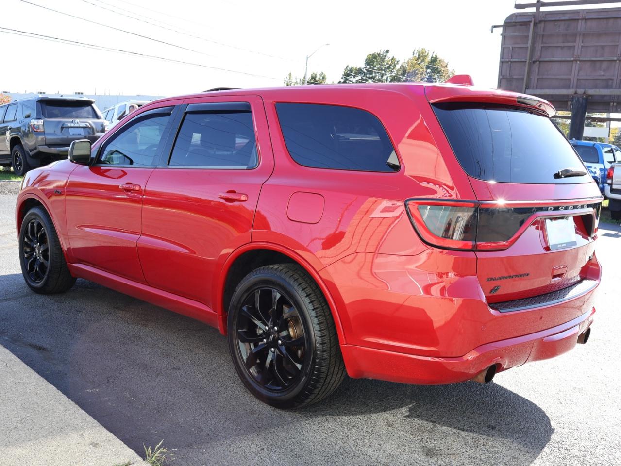 2019 Dodge Durango R/T AWD HEMI CERTIFIED CAMERA NAV BLUETOOTH LEATHER HEAT/COLD SEATS SUNROOF CRUISE ALLOYS - Photo #5