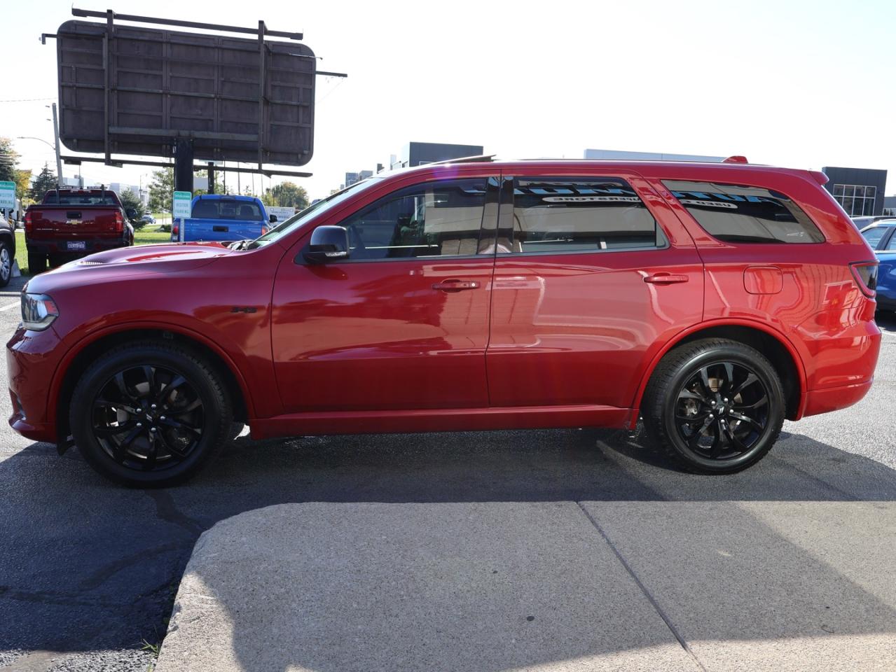 2019 Dodge Durango R/T AWD HEMI CERTIFIED CAMERA NAV BLUETOOTH LEATHER HEAT/COLD SEATS SUNROOF CRUISE ALLOYS - Photo #4