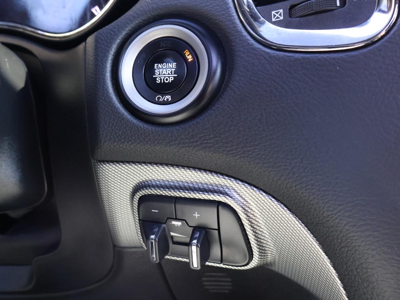 2019 Dodge Durango R/T AWD HEMI CERTIFIED CAMERA NAV BLUETOOTH LEATHER HEAT/COLD SEATS SUNROOF CRUISE ALLOYS - Photo #35