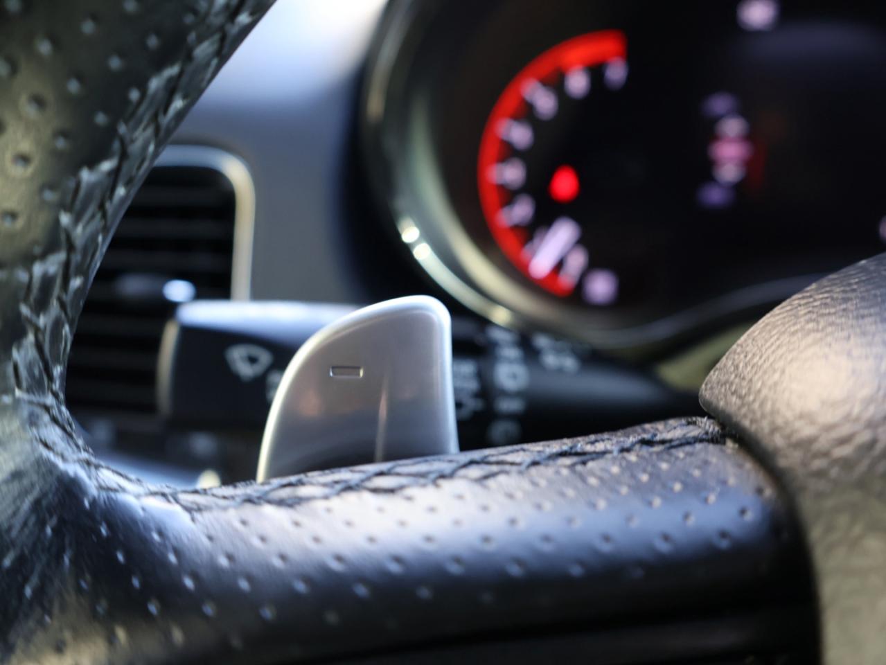 2019 Dodge Durango R/T AWD HEMI CERTIFIED CAMERA NAV BLUETOOTH LEATHER HEAT/COLD SEATS SUNROOF CRUISE ALLOYS - Photo #38