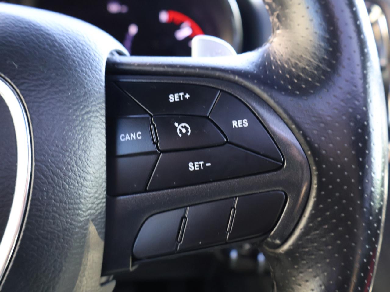 2019 Dodge Durango R/T AWD HEMI CERTIFIED CAMERA NAV BLUETOOTH LEATHER HEAT/COLD SEATS SUNROOF CRUISE ALLOYS - Photo #41