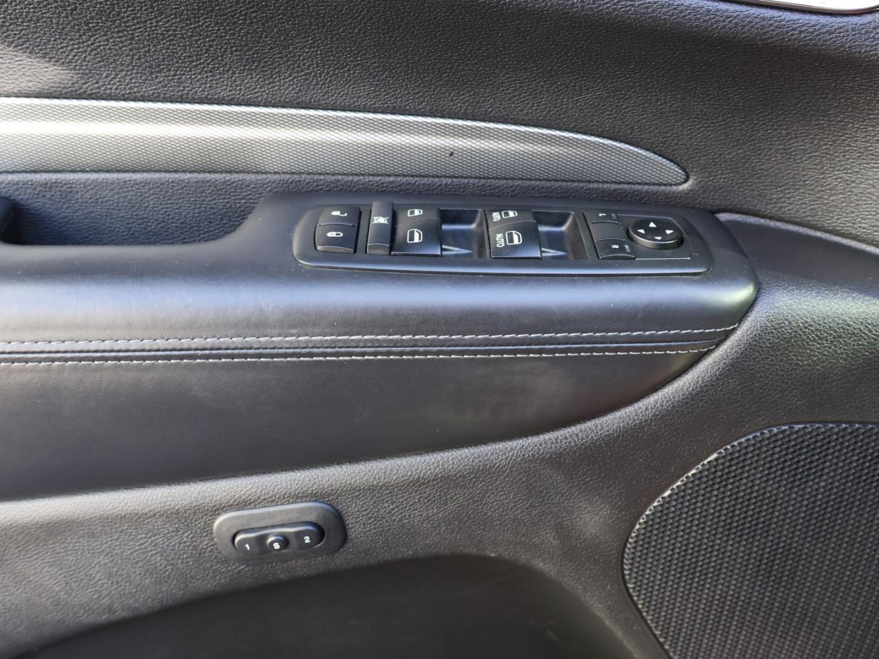 2019 Dodge Durango R/T AWD HEMI CERTIFIED CAMERA NAV BLUETOOTH LEATHER HEAT/COLD SEATS SUNROOF CRUISE ALLOYS - Photo #42