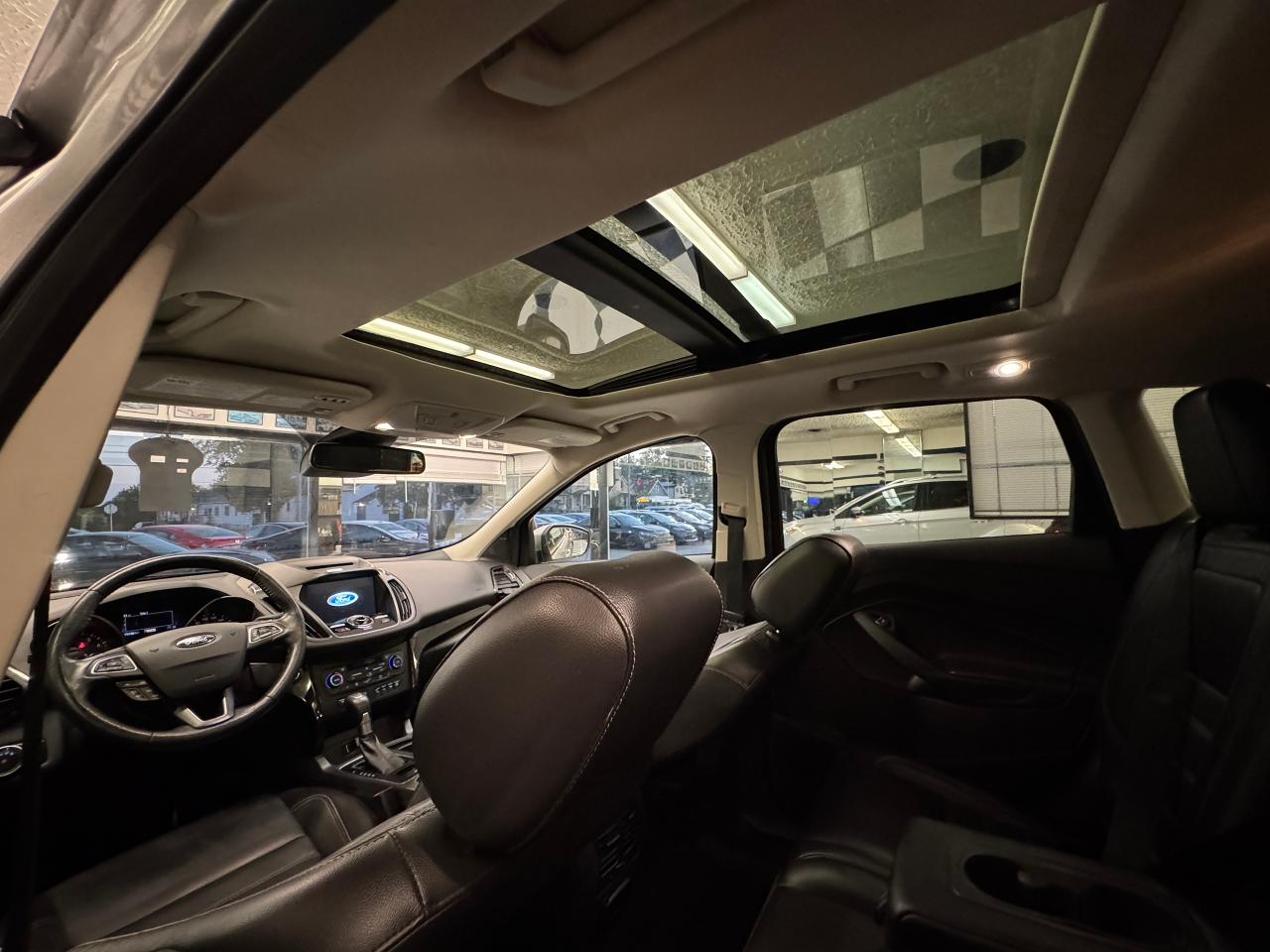 2017 Ford Escape Titanium+Panoramic Roof+GPS+BSM+ApplePlay Photo3