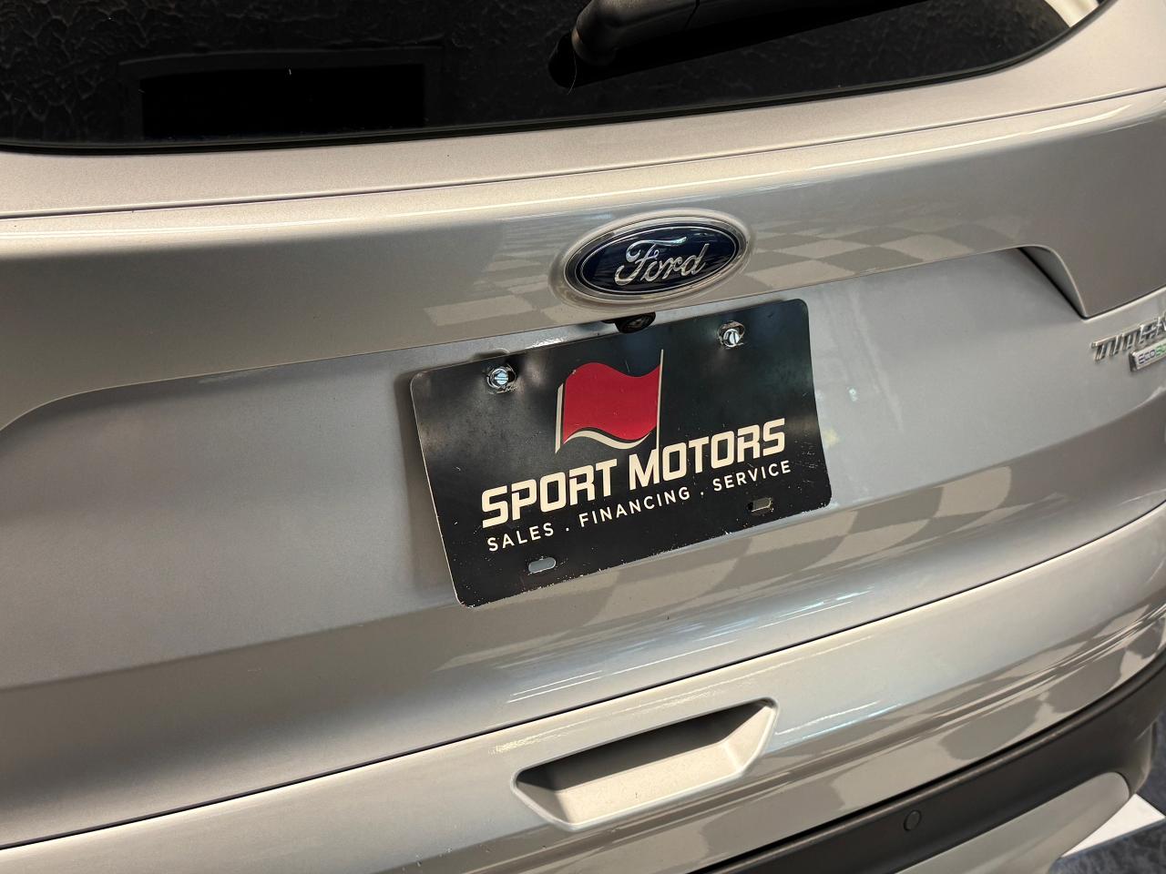 2017 Ford Escape Titanium+Panoramic Roof+GPS+BSM+ApplePlay Photo117