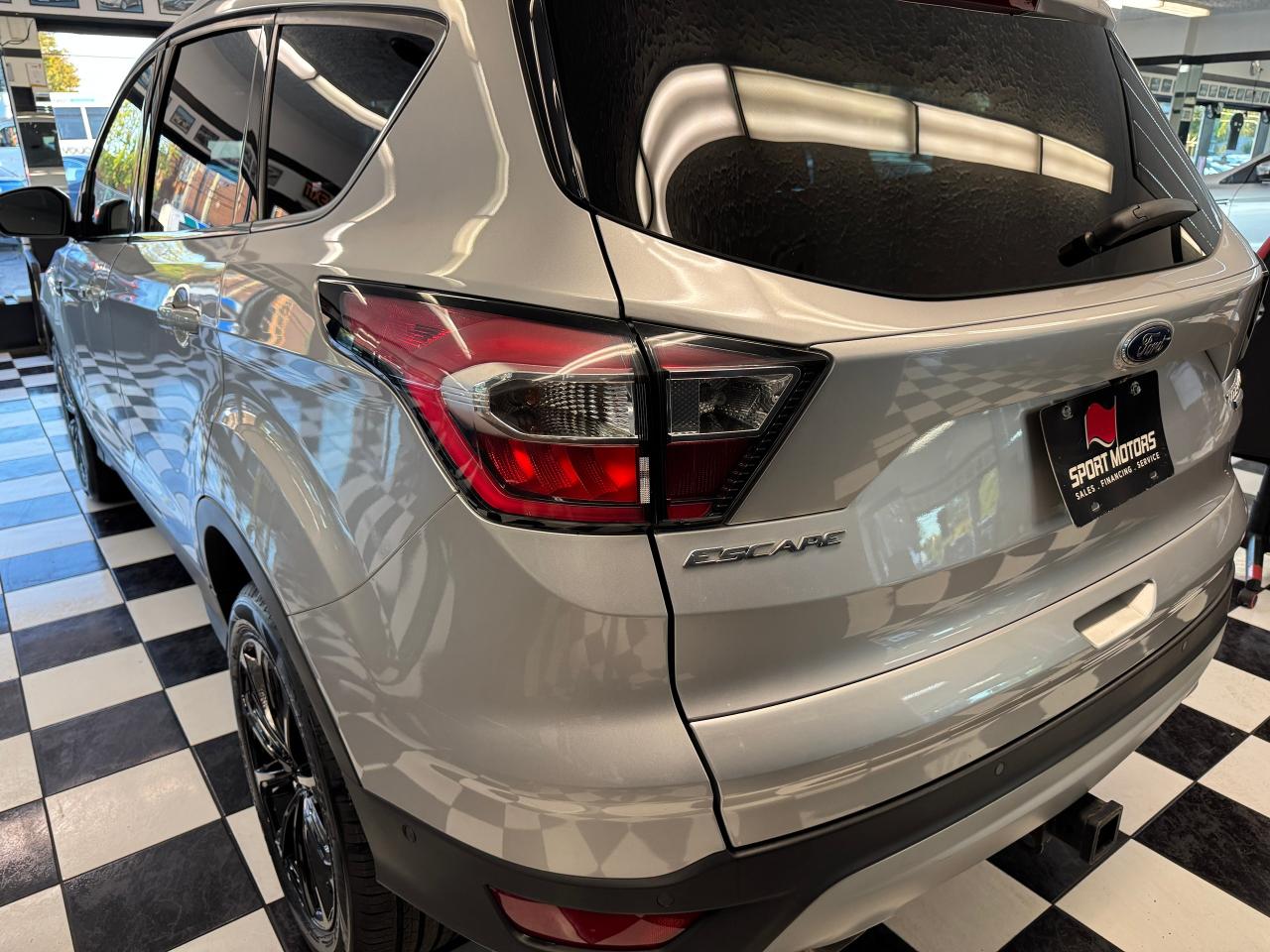 2017 Ford Escape Titanium+Panoramic Roof+GPS+BSM+ApplePlay Photo98