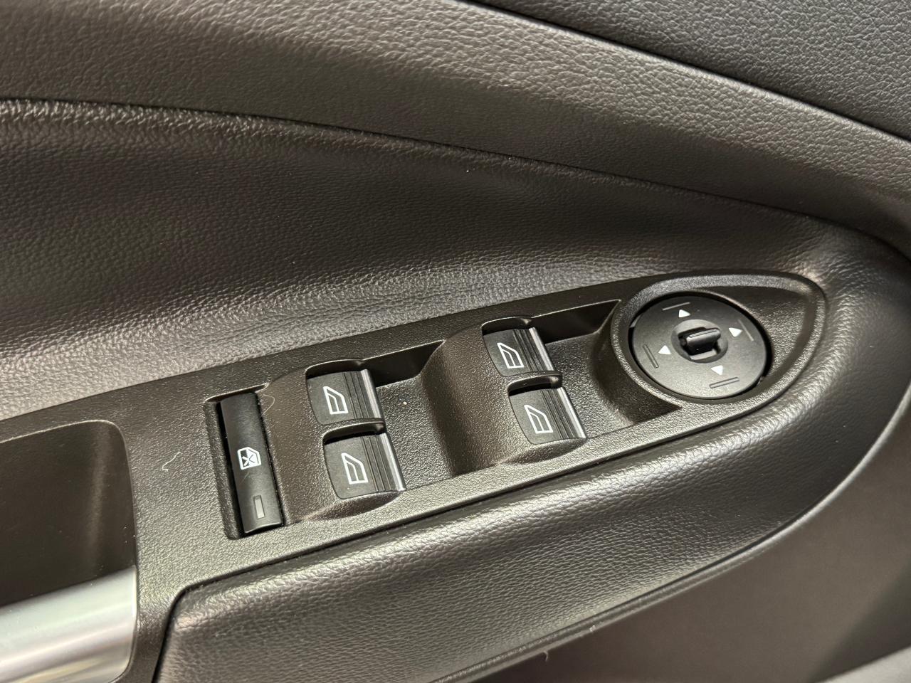 2017 Ford Escape Titanium+Panoramic Roof+GPS+BSM+ApplePlay Photo49