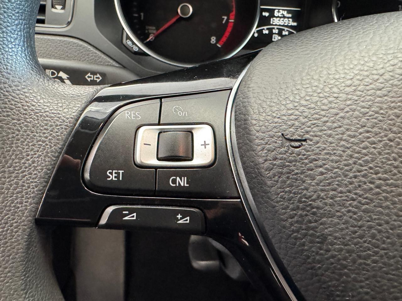 2016 Volkswagen Jetta 1.4 TSI Trendline+New Tires+Brakes+A/C+CAMERA - Photo #30