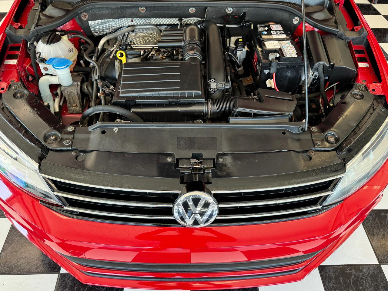 2016 Volkswagen Jetta 1.4 TSI Trendline+New Tires+Brakes+A/C+CAMERA Photo9