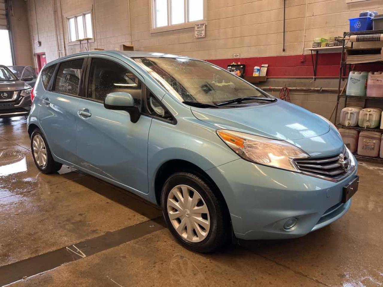 2014 Nissan Versa Note SV - Photo #3
