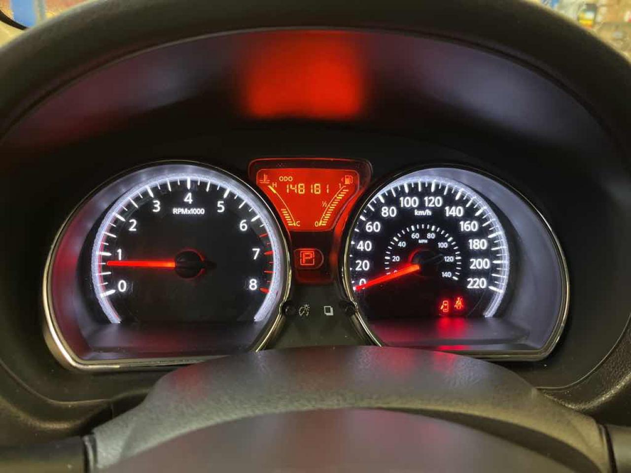 2014 Nissan Versa Note SV - Photo #9