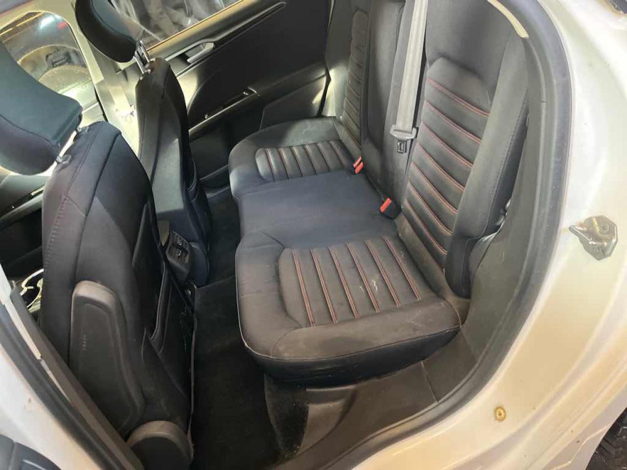 2016 Ford Fusion  - Photo #12